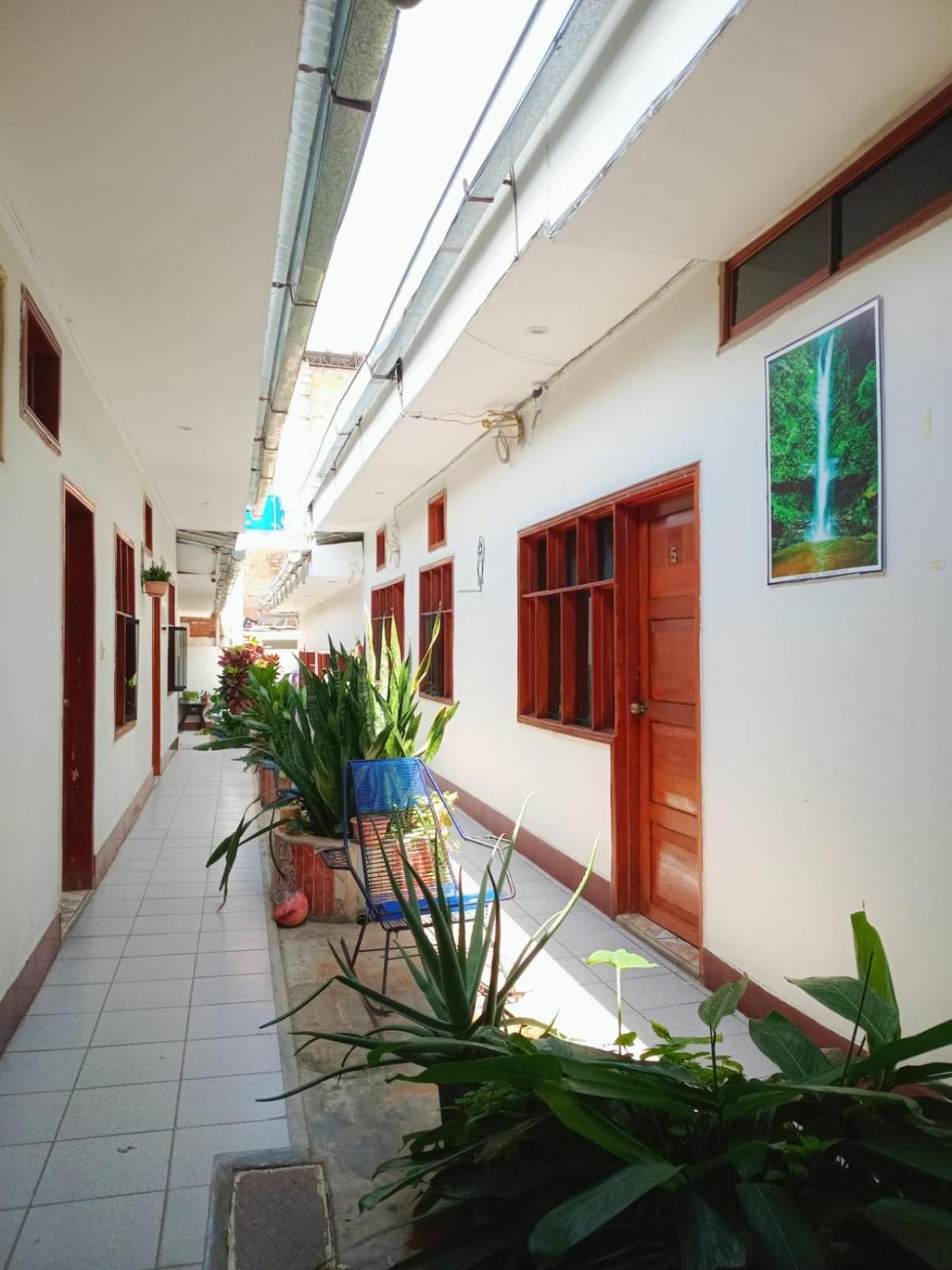 Tengana Hospedaje Y Tours Tarapoto Exterior photo